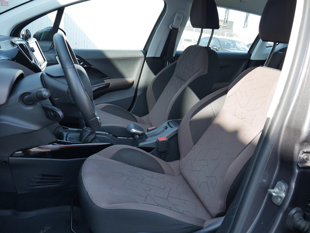 Peugeot 2008 1.2 PT Active