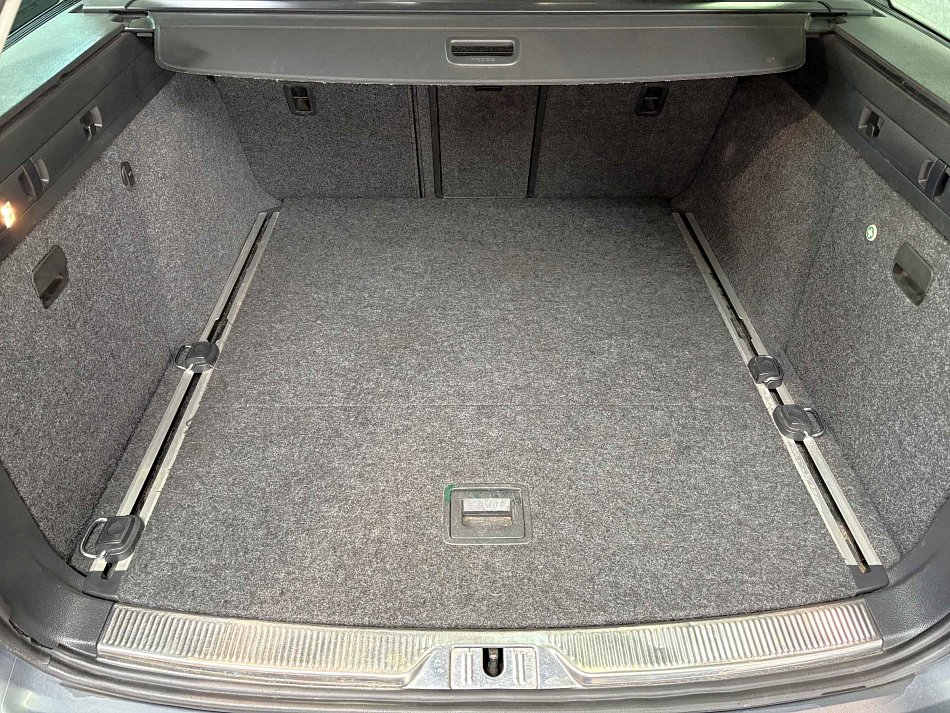 Škoda Superb II 2.0 TDi Ambition