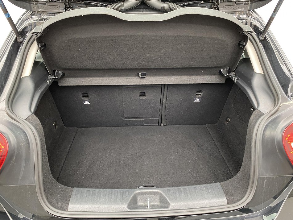 Mercedes-Benz Třída A 1.6 i  A180