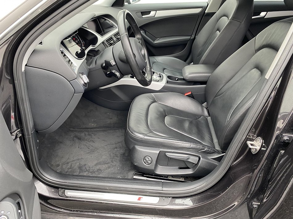 Audi A4 3.0 TDi S-line Quattro