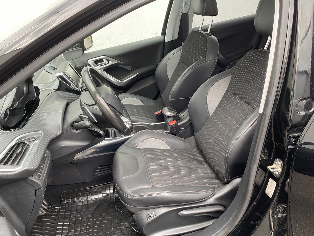 Peugeot 2008 1.6 e-HDI 