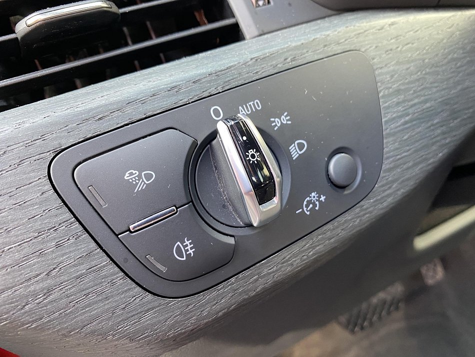 Audi A4 3.0 TDi Sport quattro