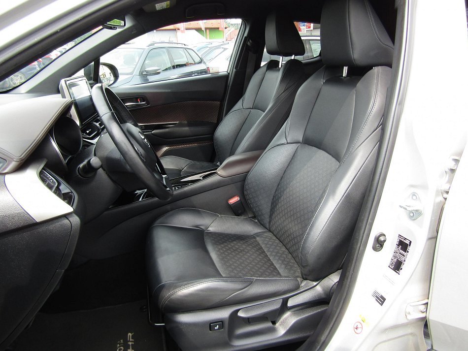 Toyota C-HR 1.2i 