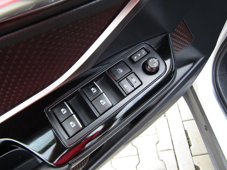 Toyota C-HR 1.2i 