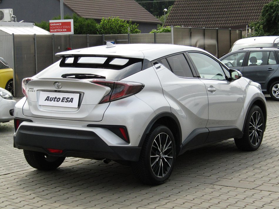 Toyota C-HR 1.2i 