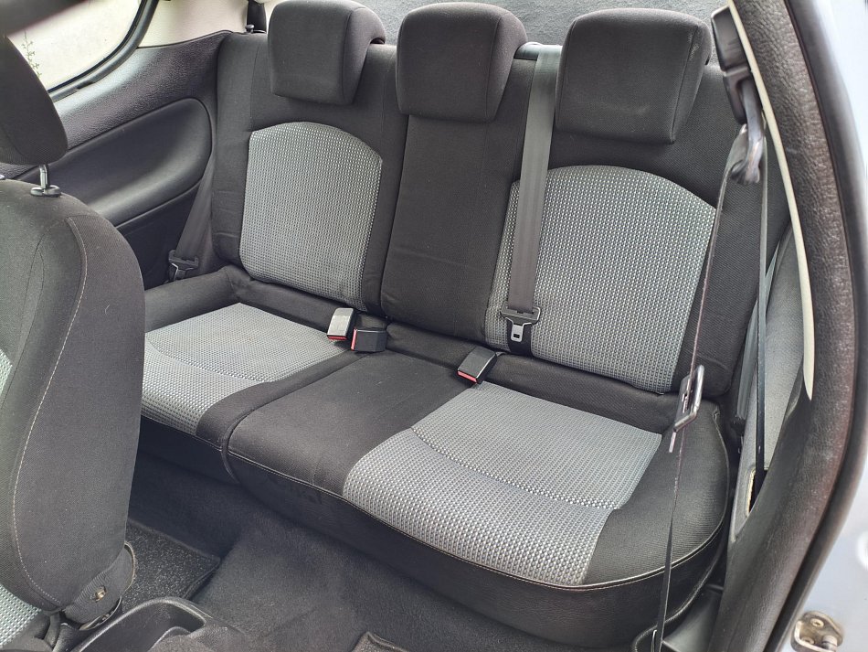 Peugeot 206 1.1i 