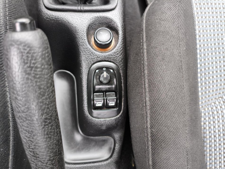 Peugeot 206 1.1i 