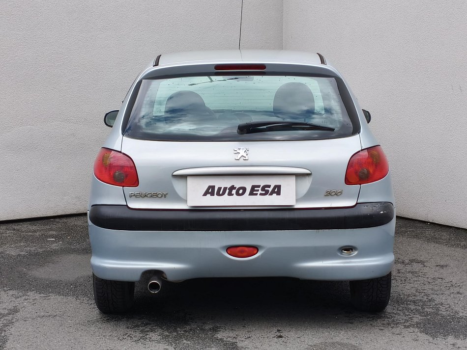 Peugeot 206 1.1i 