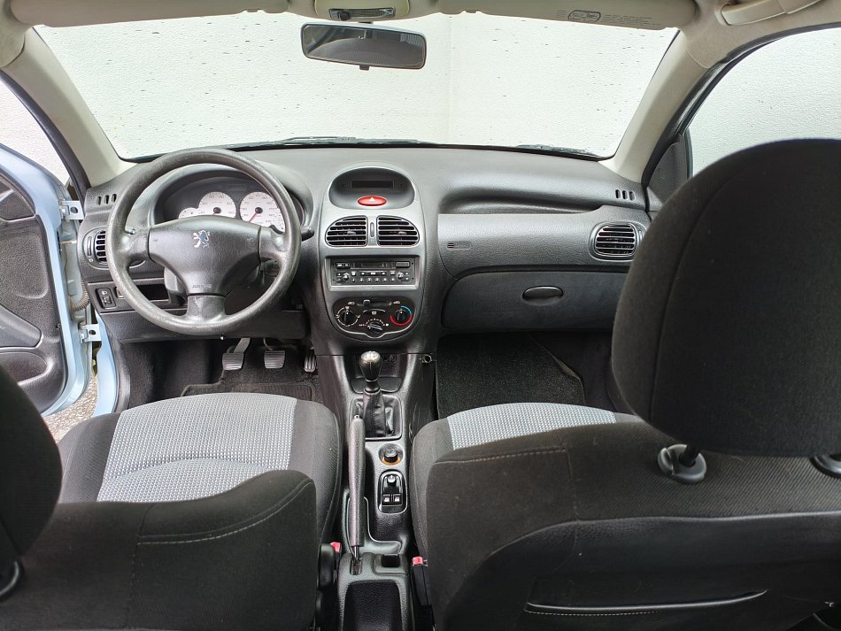 Peugeot 206 1.1i 