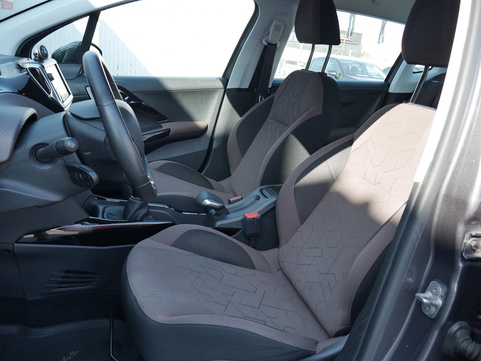 Peugeot 2008 1.2 PT Active