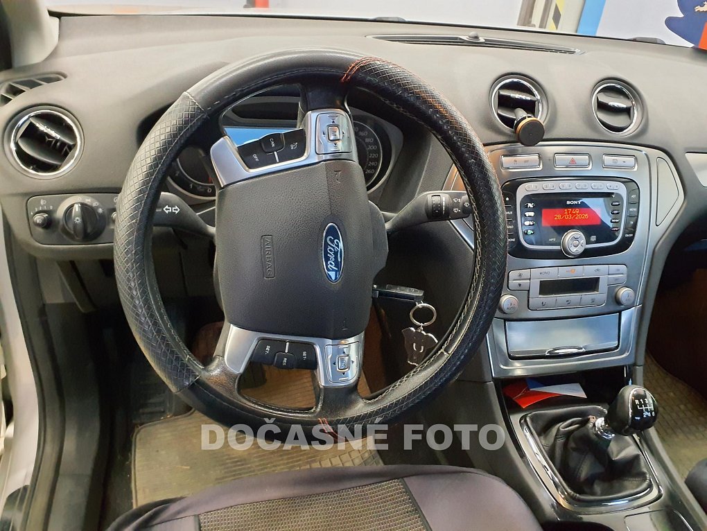 Ford Mondeo 1.8 TDCi 