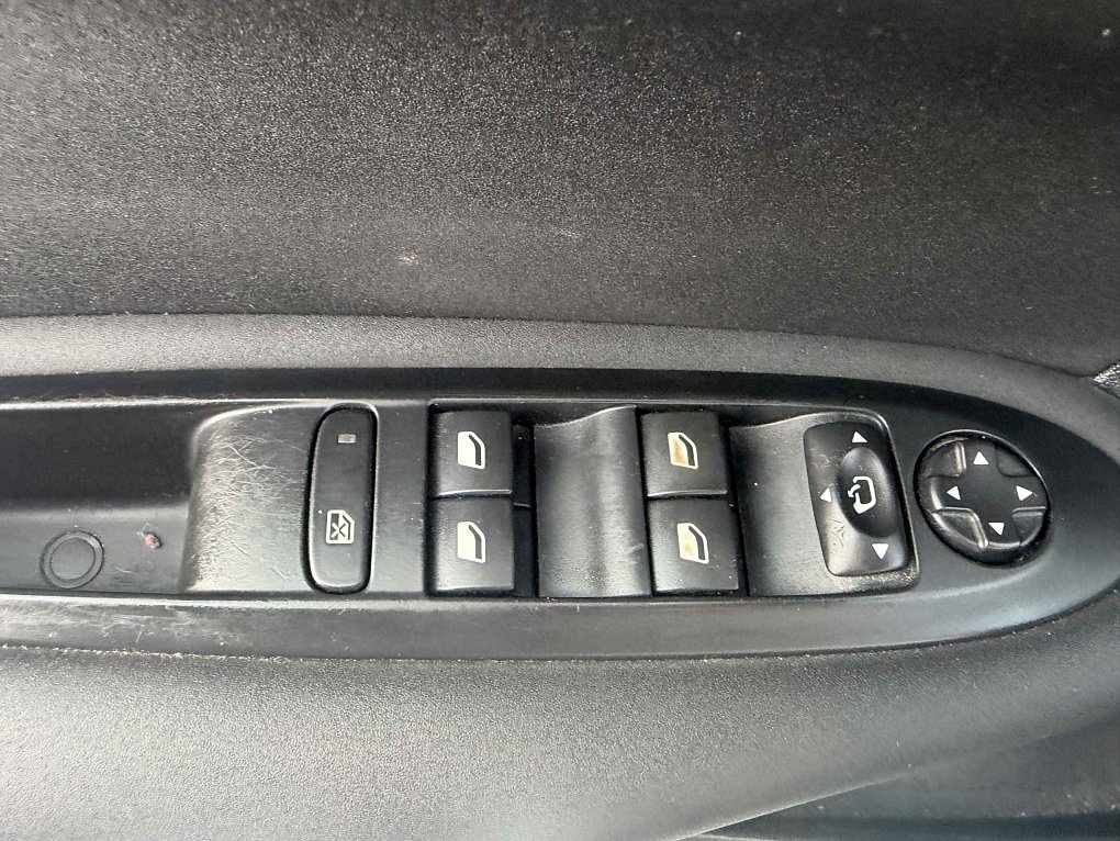 Citroën C4 1.6i 