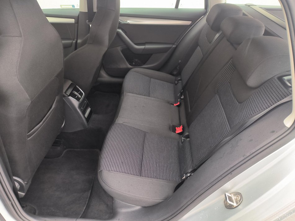 Škoda Octavia III 2.0 TDi Style