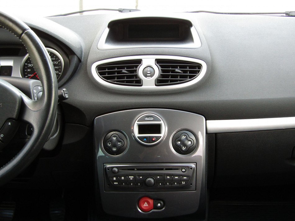 Renault Clio 1.2i 