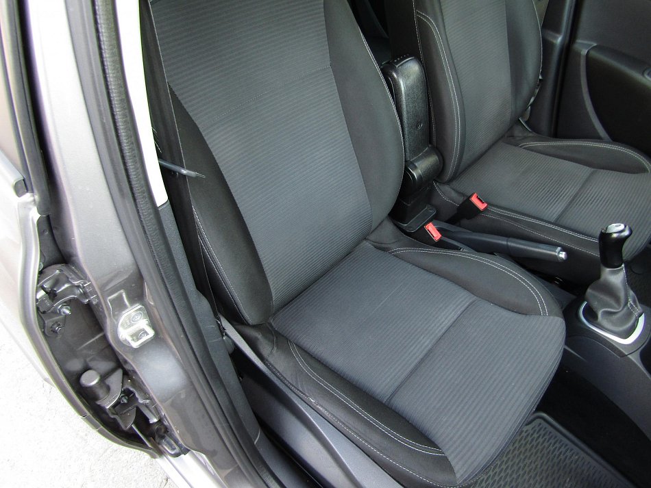 Renault Clio 1.2i 