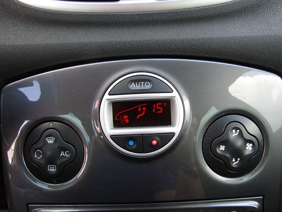 Renault Clio 1.2i 