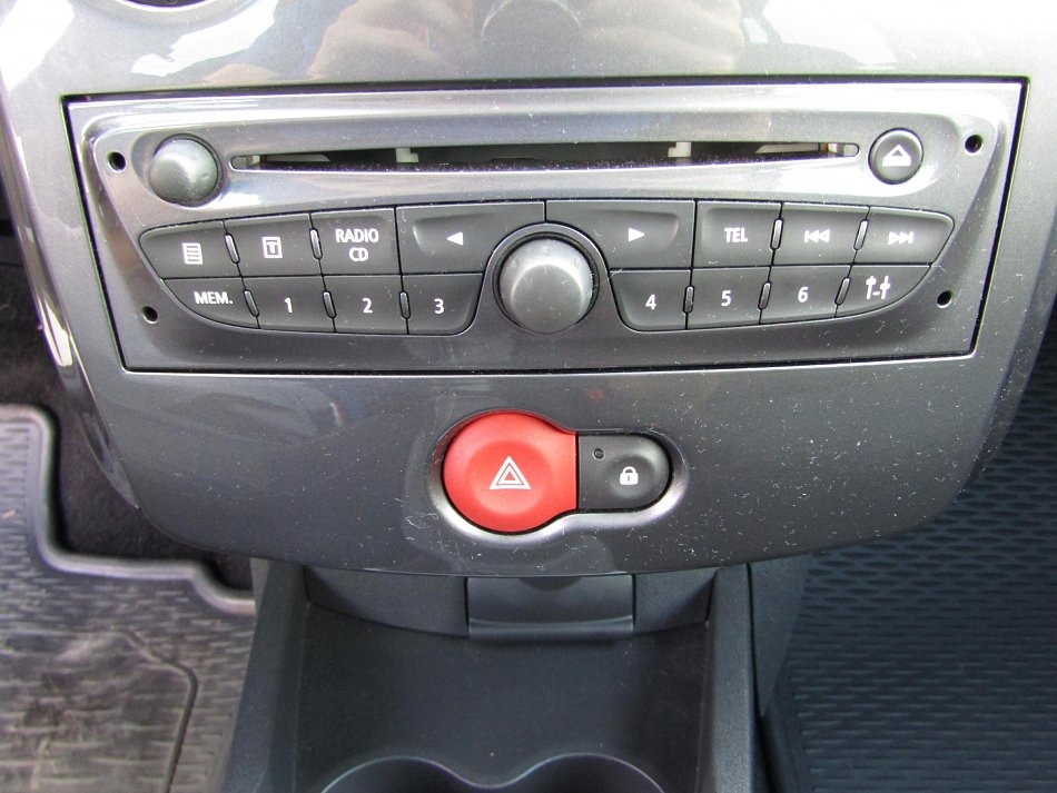 Renault Clio 1.2i 
