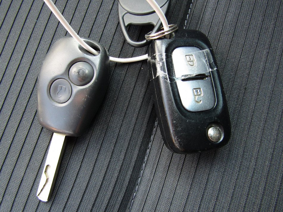 Renault Clio 1.2i 