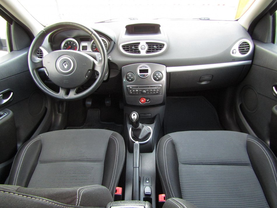 Renault Clio 1.2i 