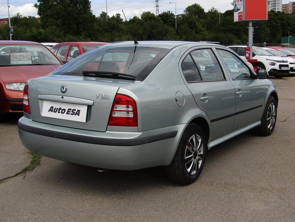Škoda Octavia 1.6i Tour