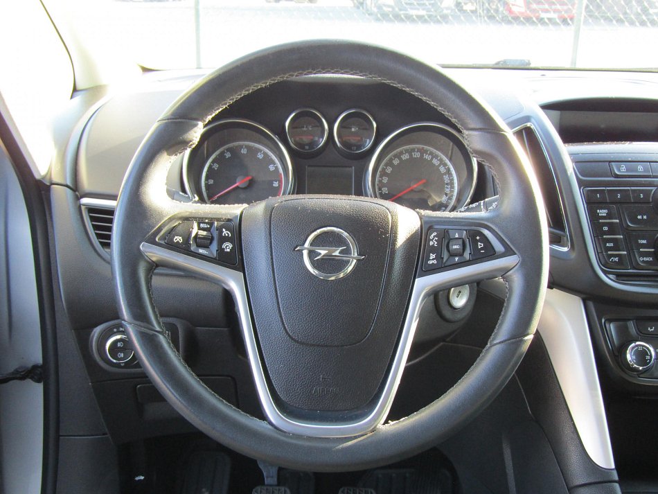 Opel Zafira 1.4 i 