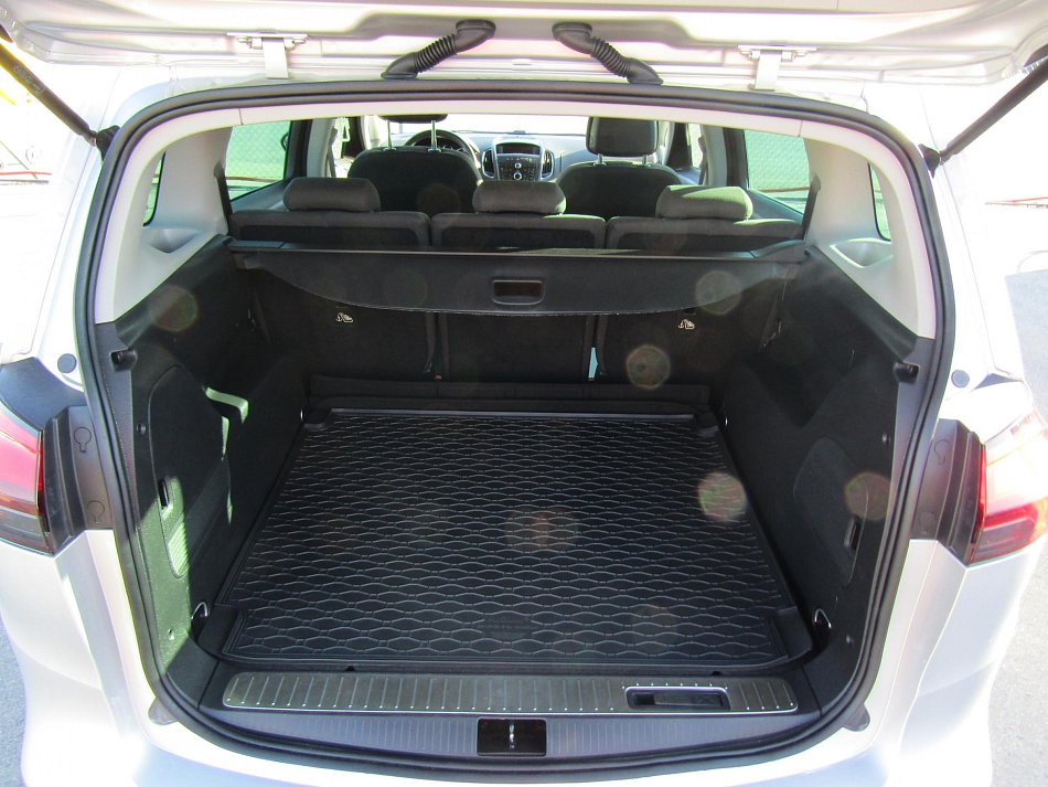 Opel Zafira 1.4 i 