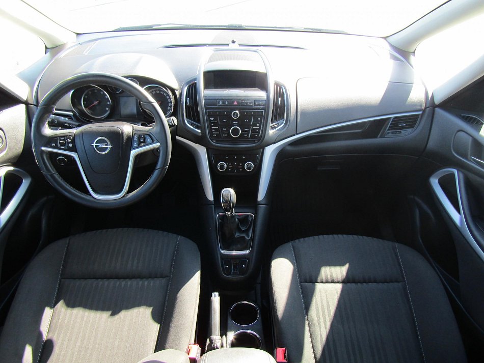 Opel Zafira 1.4 i 