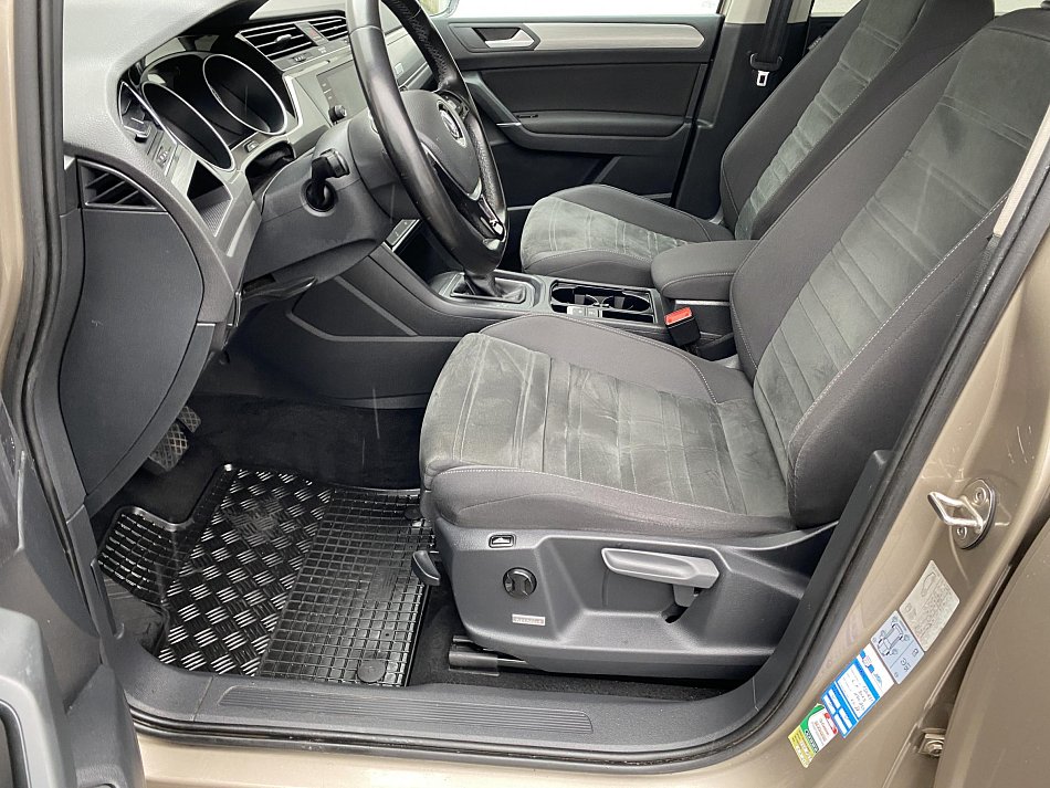 Volkswagen Touran 1.5 TSi Highline