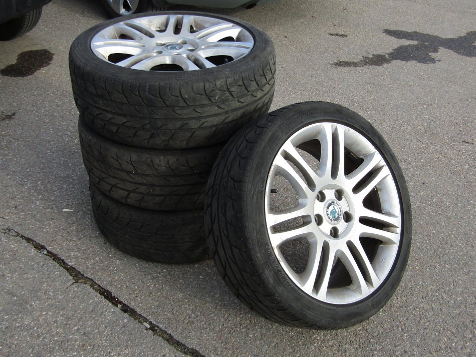 Škoda Superb II 2.0 TDi Elegance