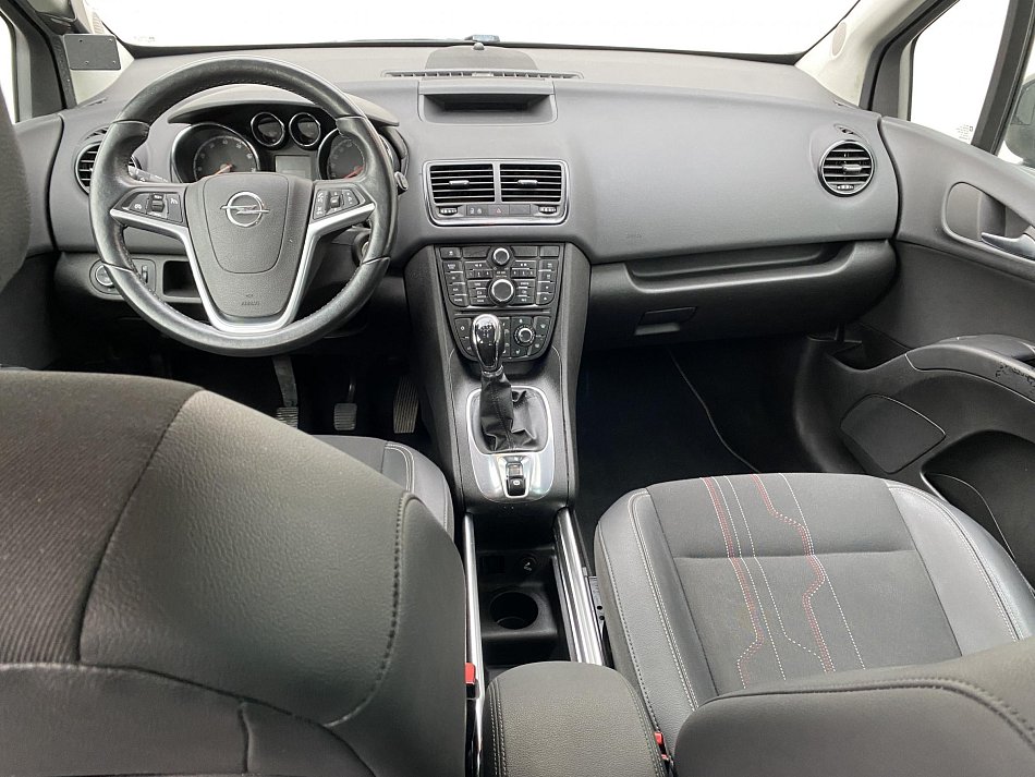 Opel Meriva 1.4T Edition 150