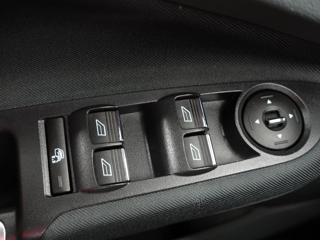 Ford Grand C-MAX 1.6 TDCi  7míst