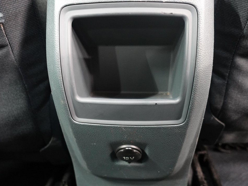 Ford Grand C-MAX 1.6 TDCI  7míst