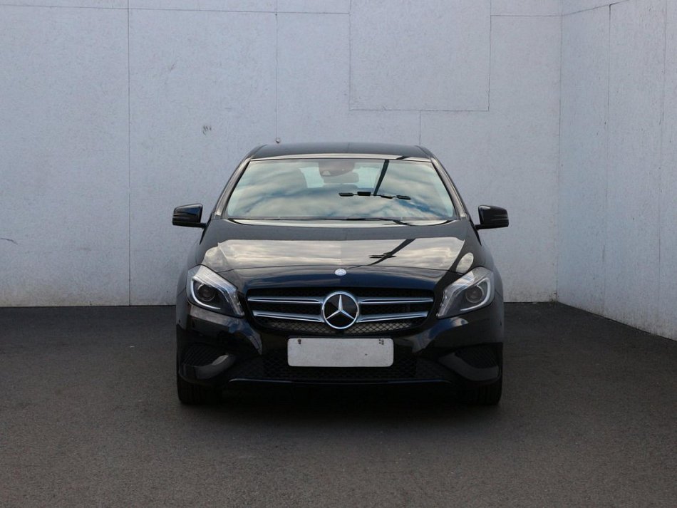 Mercedes-Benz Třída A 1.6  a180