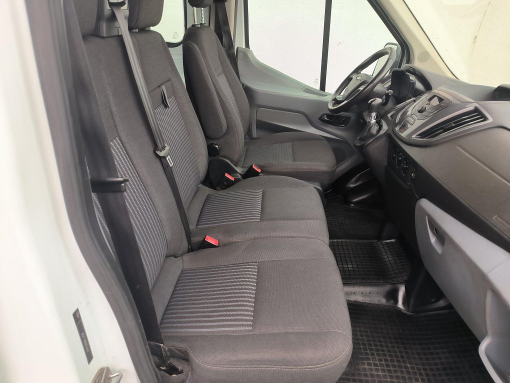 Ford Transit 2.0TDCi Trend L3H2 7míst