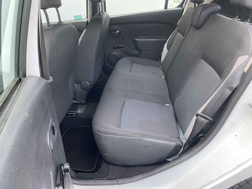Dacia Sandero 1.2i 