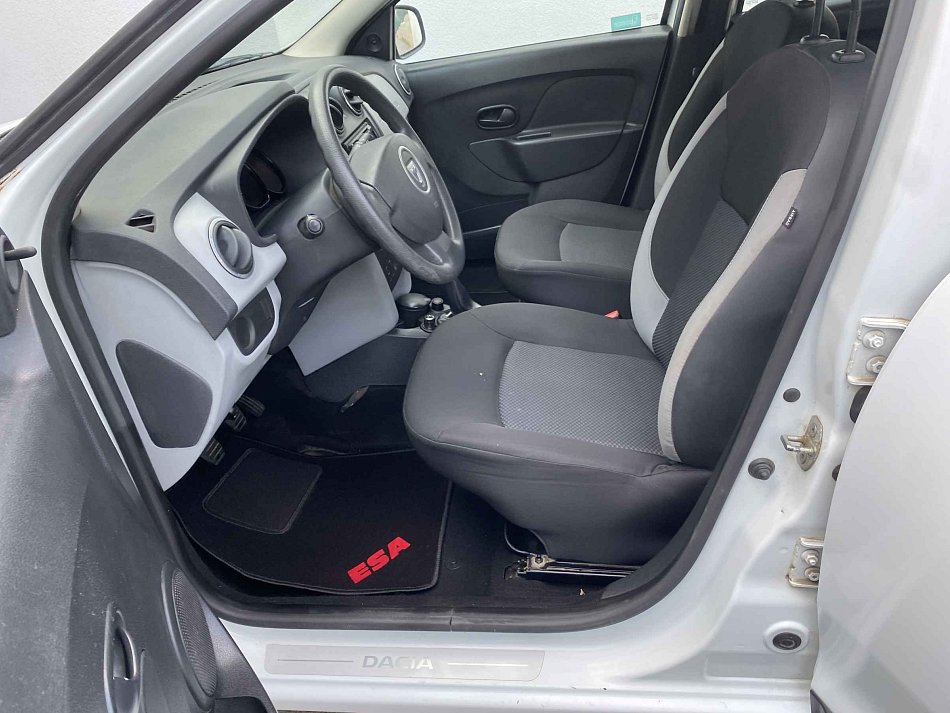 Dacia Sandero 1.2i 