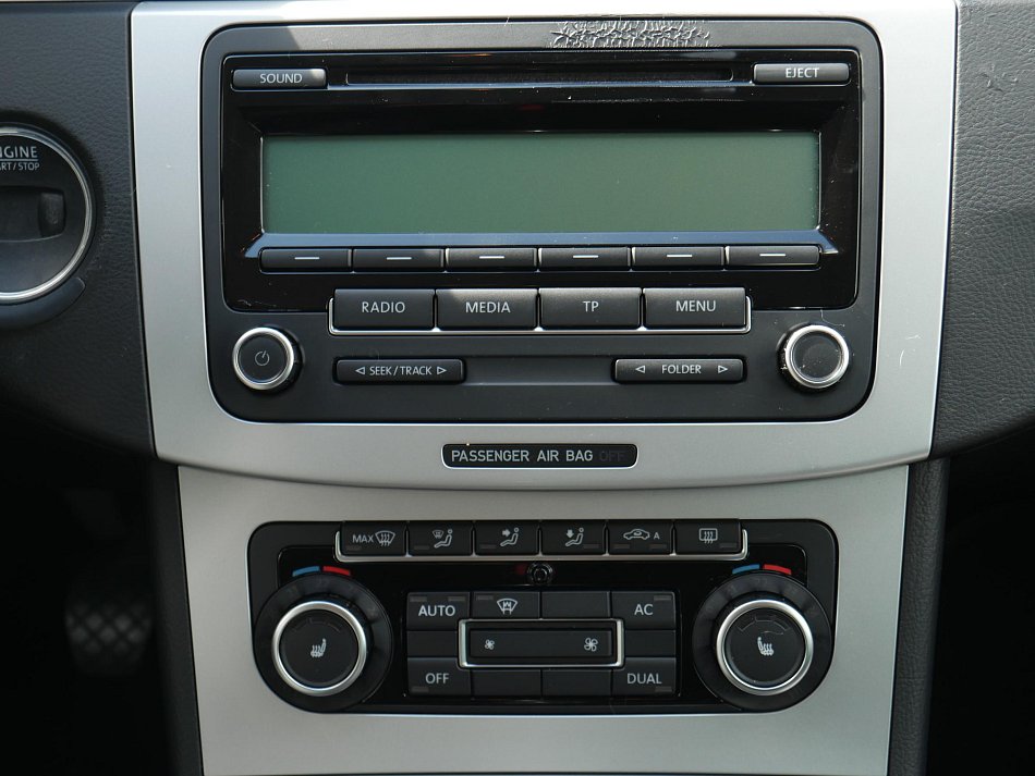 Volkswagen Passat CC 2.0 TDi 