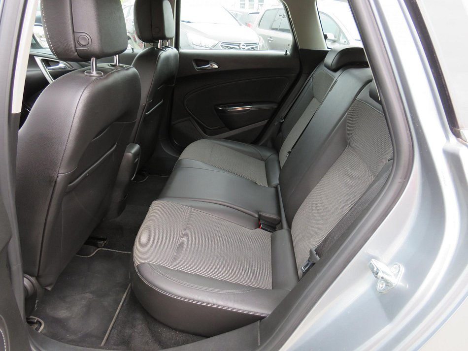 Opel Astra 1.4T 