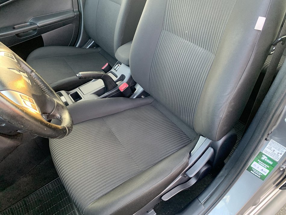 Mitsubishi Lancer 1.8 Di-D 