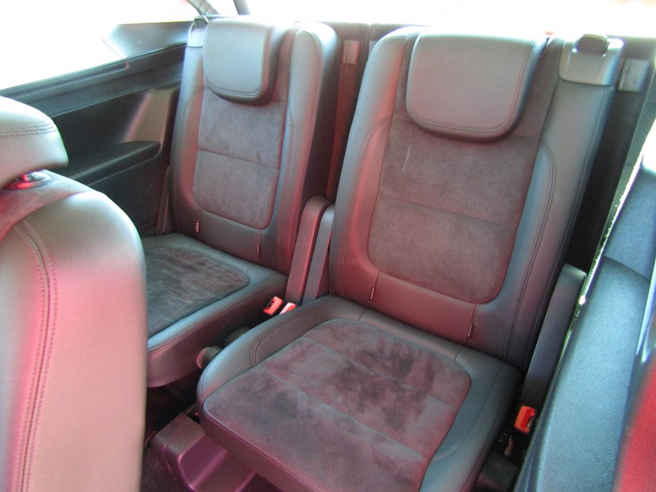 Volkswagen Sharan 2.0TDI  4x4, 7míst