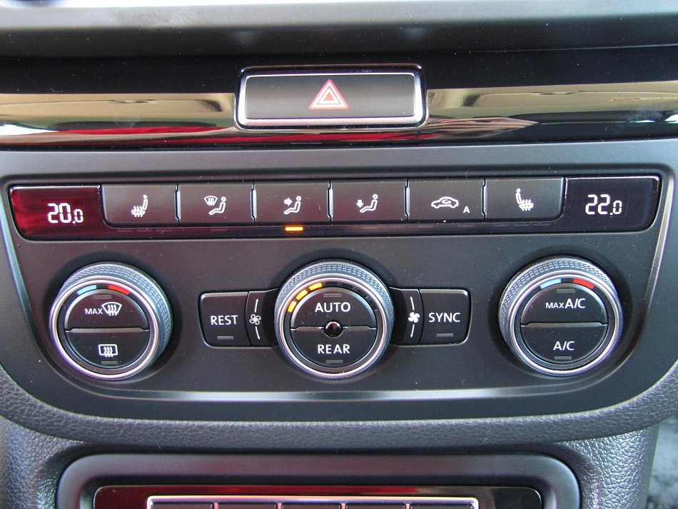 Volkswagen Sharan 2.0TDI  4x4, 7míst