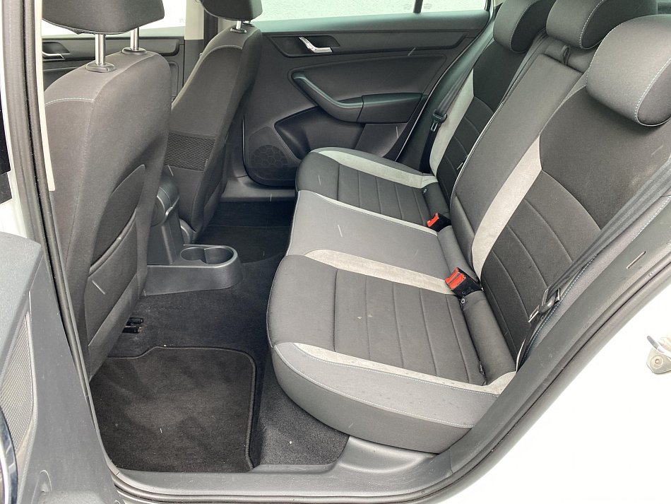 Škoda Rapid 1.6 TDi Joy