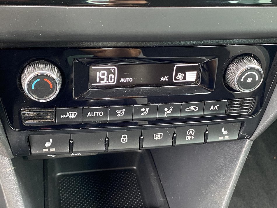 Škoda Rapid 1.6 TDi Joy