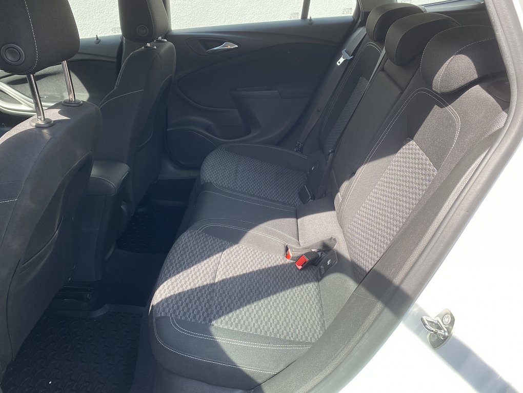 Opel Astra 1.4T 