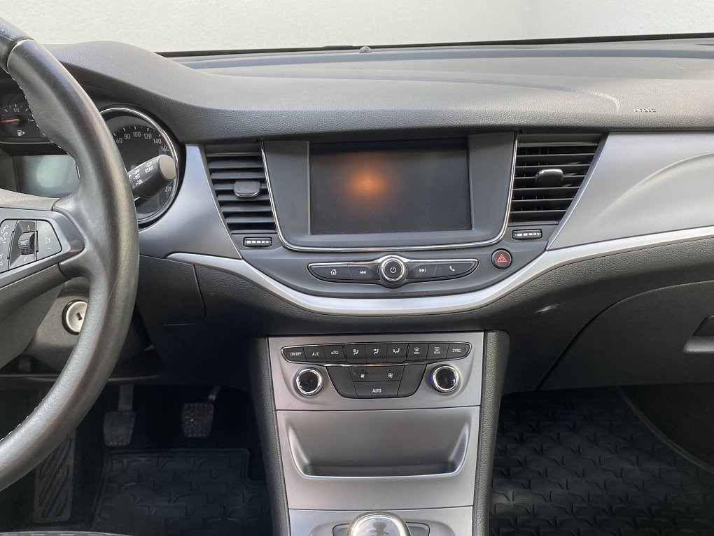 Opel Astra 1.4T 