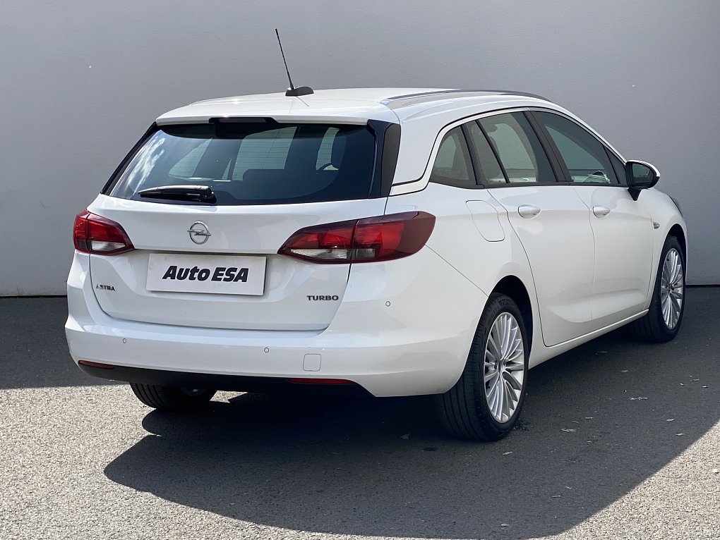 Opel Astra 1.4T 
