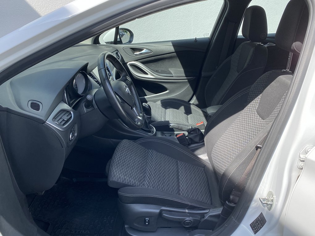 Opel Astra 1.4T 
