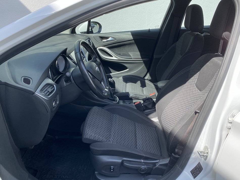 Opel Astra 1.4T 