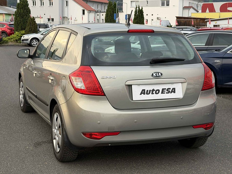 Kia Ceed 1.4 CVVT 