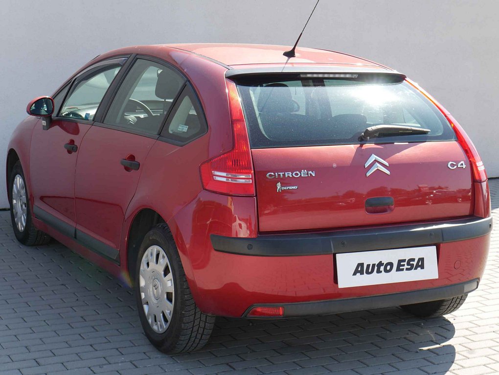 Citroën C4 1.4i 